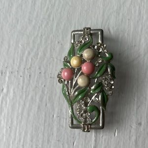 Vintage Floral brooch
